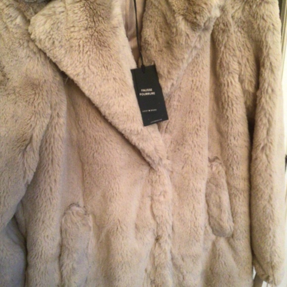 HP💝Lucky Brand Women’s Faux Fur Jacket in khaki size medium - Picture 6 of 8